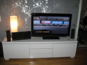 Min nya TV-bänk!